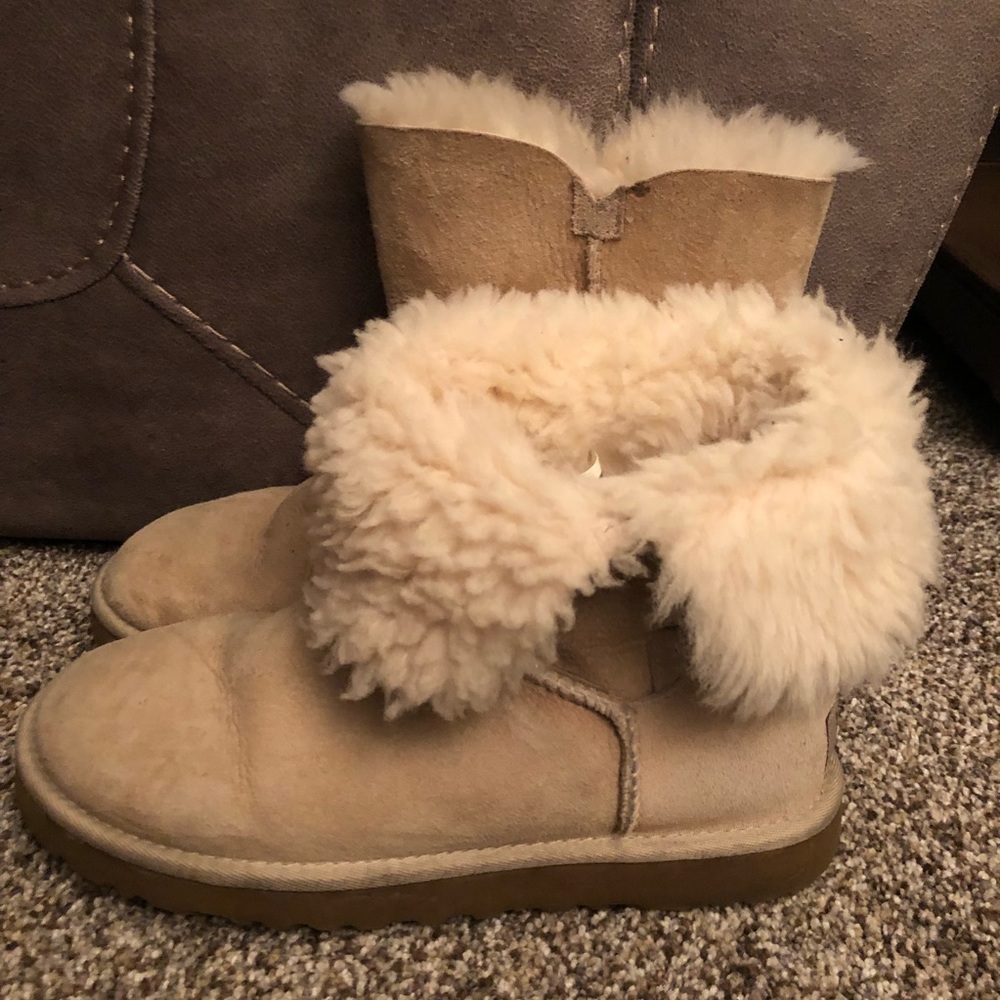 Ugg Bailey Button - image 4